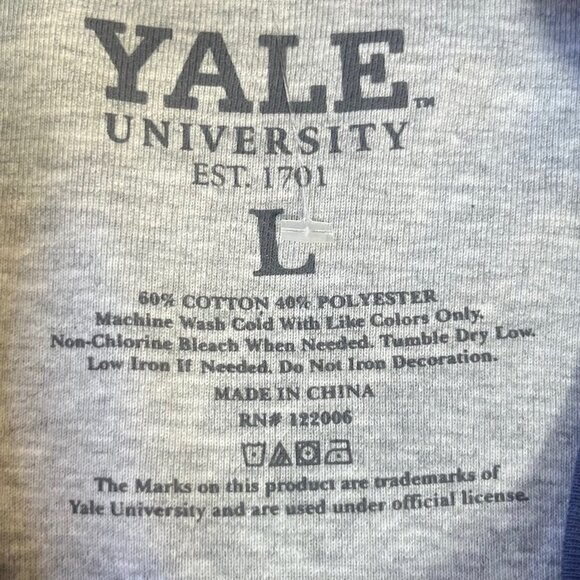 Yale University Tshirt Womens Large Gray Blue New WOT Raglan Short Sleeve - Picture 6 of 6